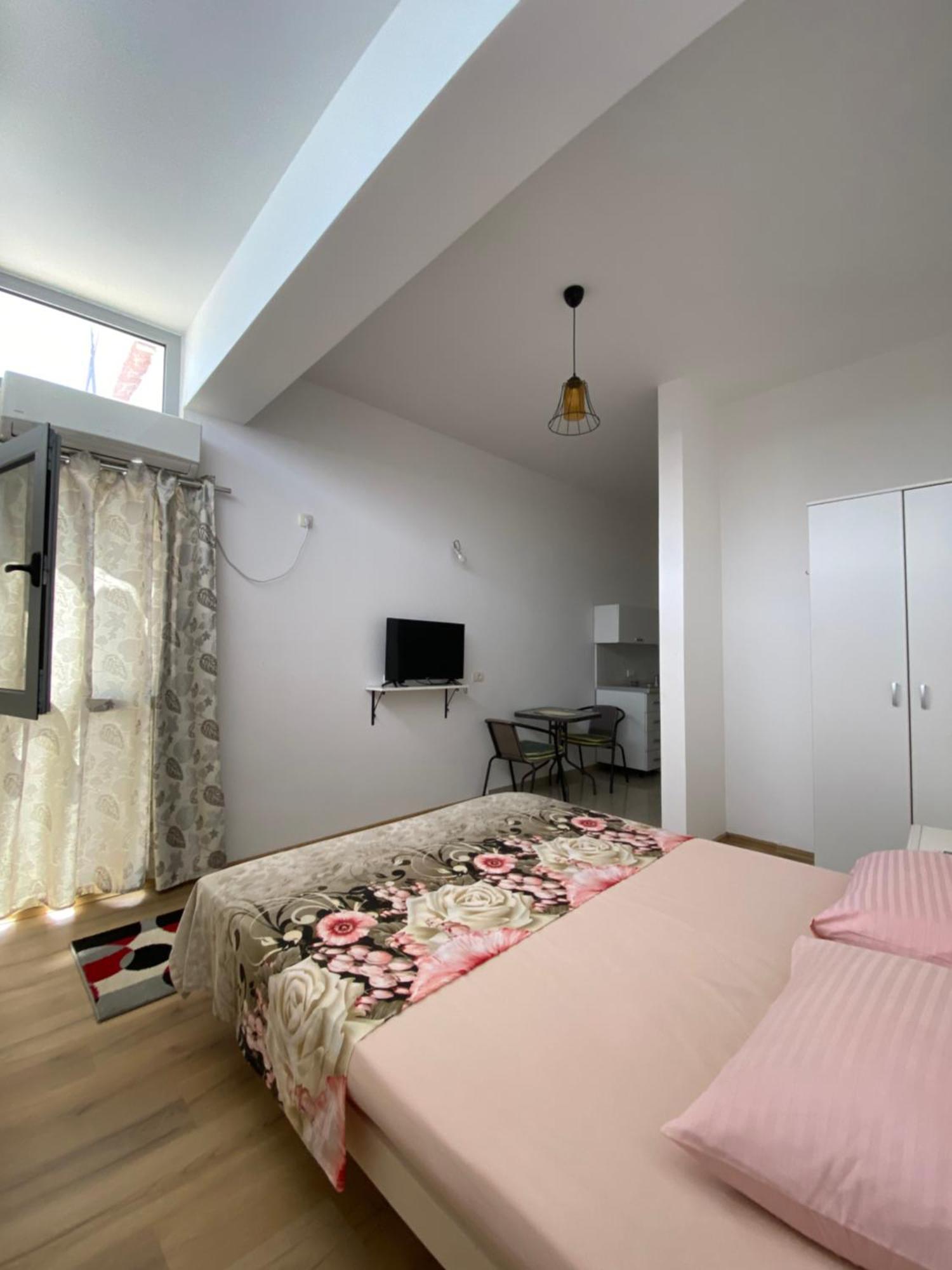 Leli Apartments Ulcinj Exterior photo