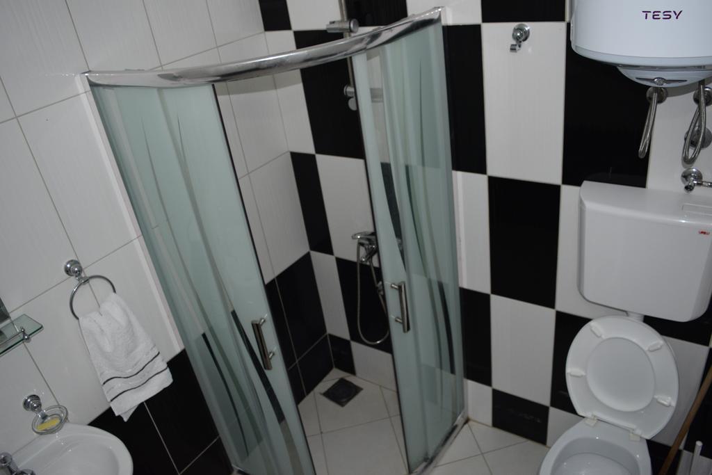 Leli Apartments Ulcinj Exterior photo
