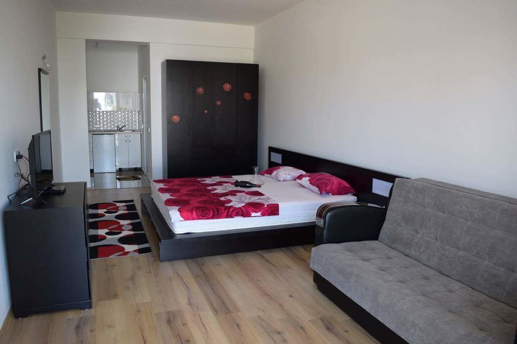 Leli Apartments Ulcinj Exterior photo